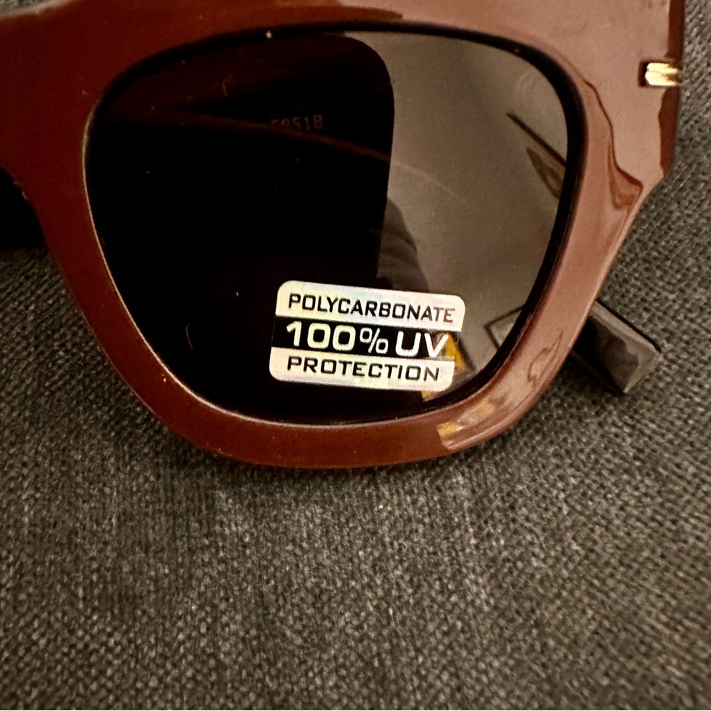 NWT FREE PEOPLE Jackson Two Tone Square Brown Sunglasses sold out online! - Picture 9 of 10
